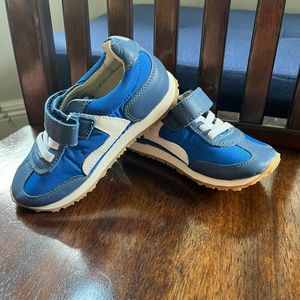 Toddler Boys- Tip Toey Joey- US size 8.5- blue sneakers
